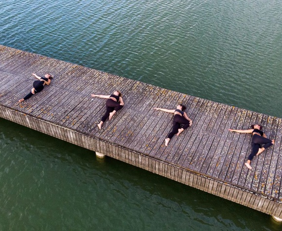 Lezione di Yoga in Riva al Lago degli Etruschi con Picnic
