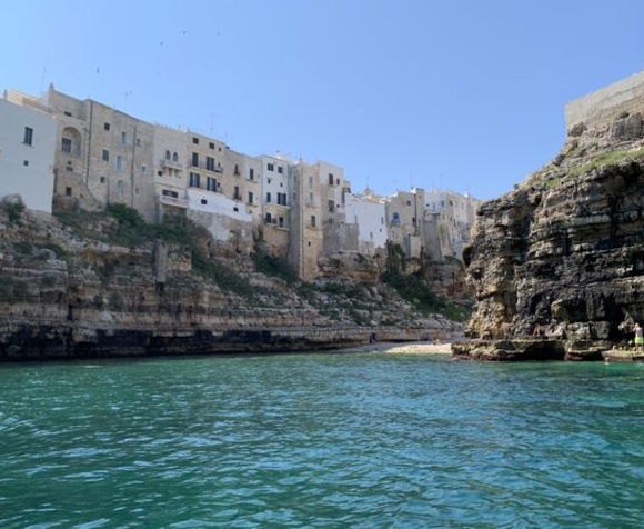 Tour Privato in Barca a Polignano a Mare con Aperitivo