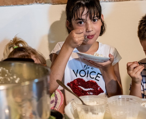 Facciamo la Ricotta in Fattoria