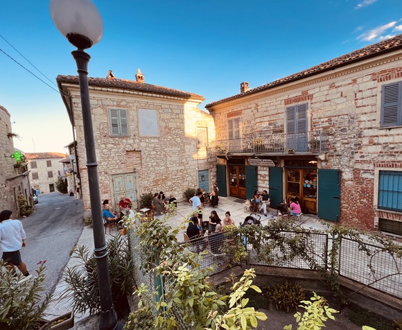 Tasting & Light Lunch x2 - Cella Monte