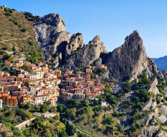 Escursione a Castelmezzano con pranzo
