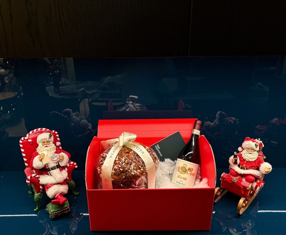 🎄Christmas Hamper - Barolo Vietti, Panettone, and Neh Experience Voucher 🎄