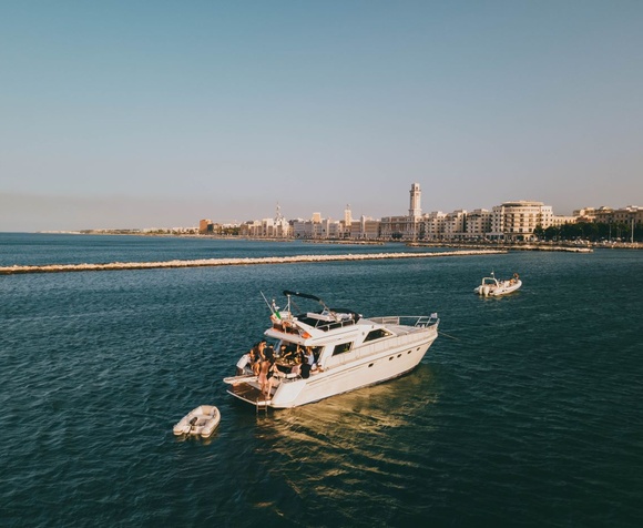 Yacht or catamaran tour in Polignano