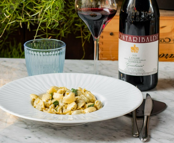 A cena con il Barolo