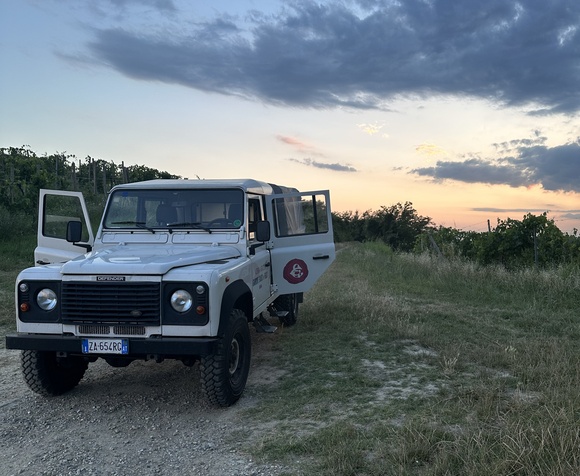 Tour in Defender & Degustazione